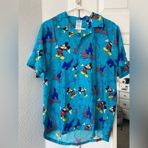 Walt Disney World 15th
Anniversary Vault Collection Button-Up SAVE
Shirt